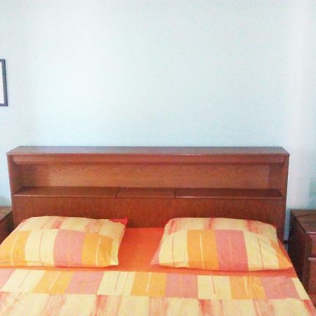 Apartments Petko Rogoznica  Bagian luar foto